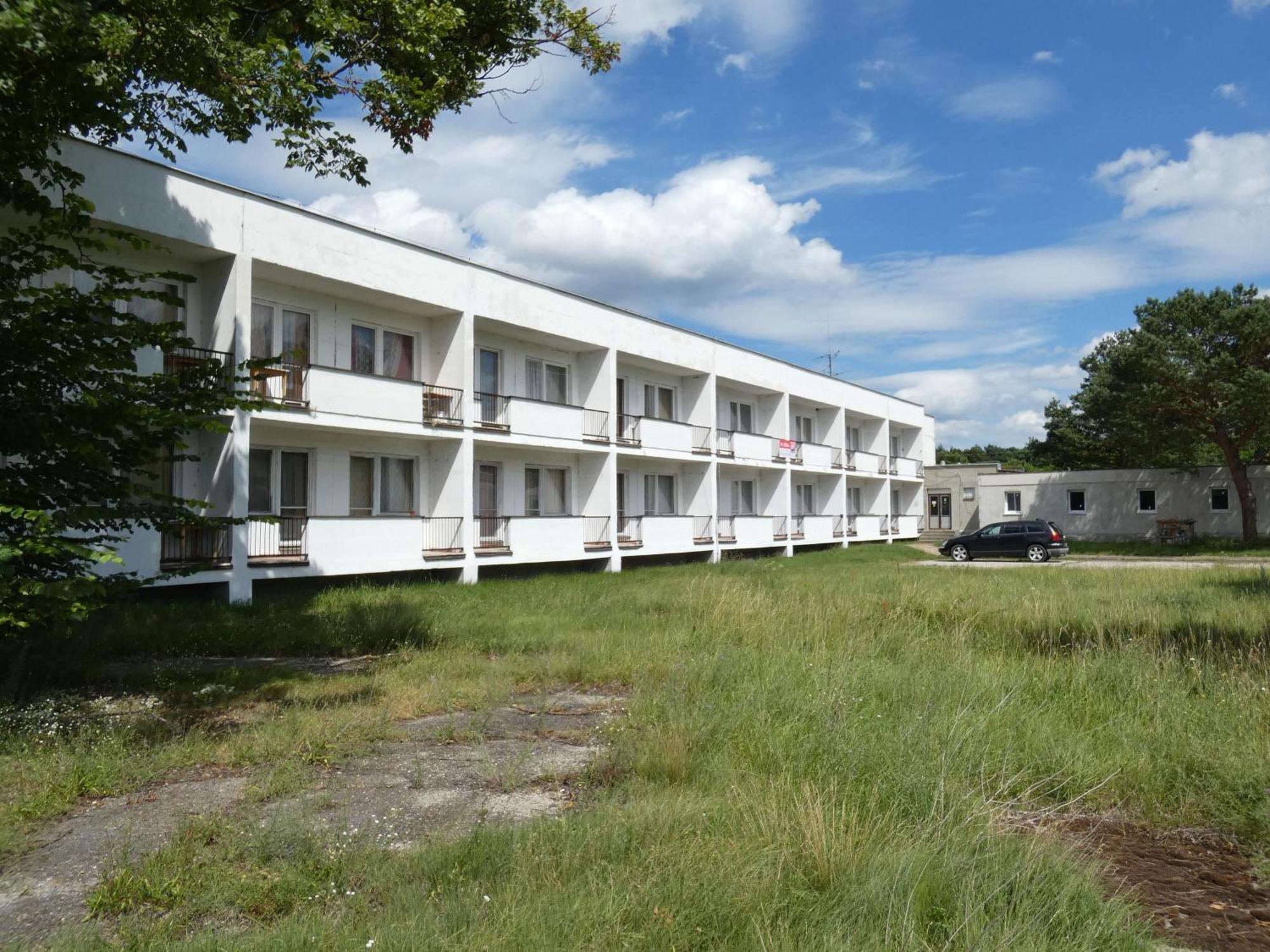 Ubytovna Karpatia Sastin-Straze Exteriör bild